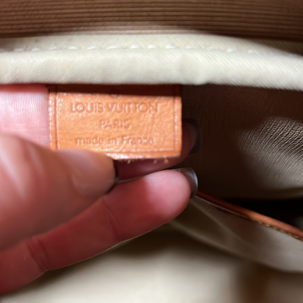 Louis Vuitton Deauville Monogram Bowler Bag - Picture 4 of 16